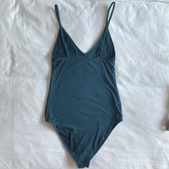 ARITZIA Talula Kinver Bodysuit - Picture 8 of 9